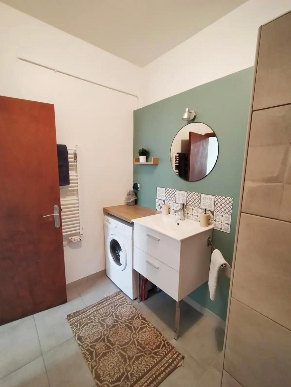 Appartement refait à neuf + parking gratuit Perpignan Exterior foto